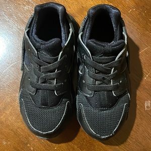 Nike Huarache Run toddler size 9c